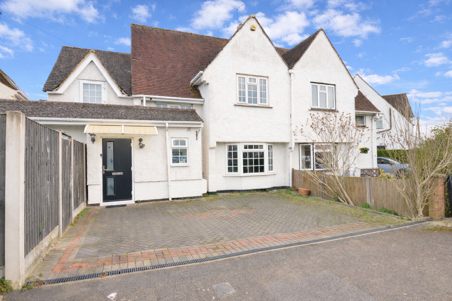 3-bedroom home for sale in Slough (SL1) – I & V Limited